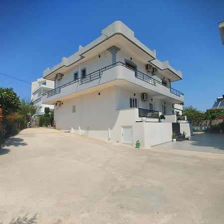 Villa Zeka Ксамил Екстериор снимка